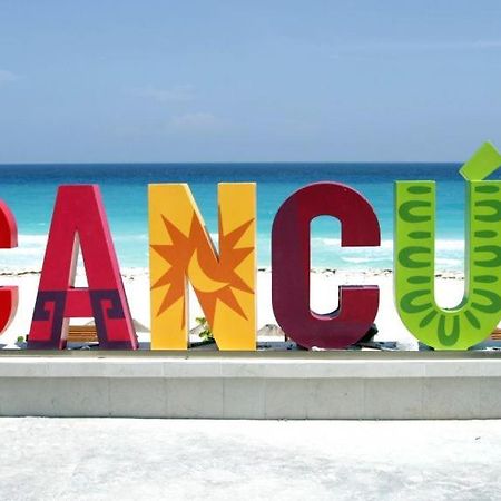 Oceanfront Condo Bm By Andiani Cancún Exteriör bild