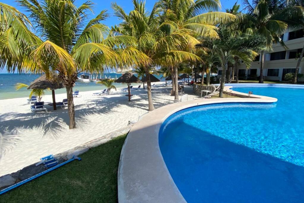 Oceanfront Condo Bm By Andiani Cancún Exteriör bild