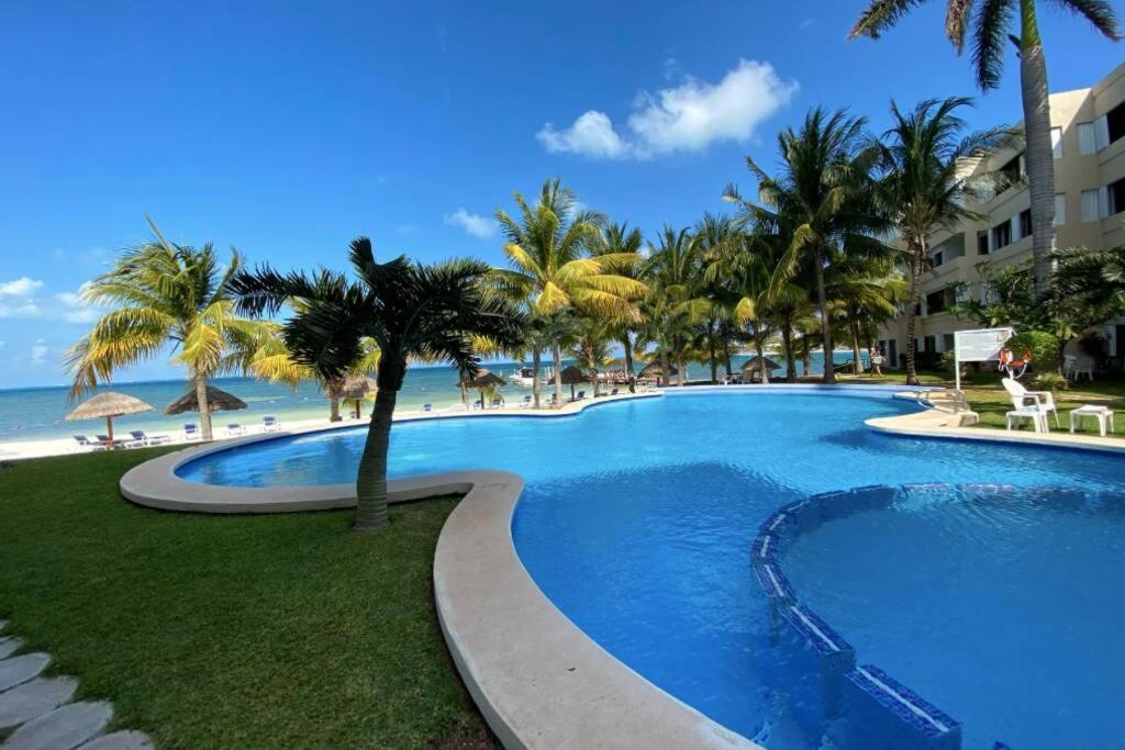 Oceanfront Condo Bm By Andiani Cancún Exteriör bild