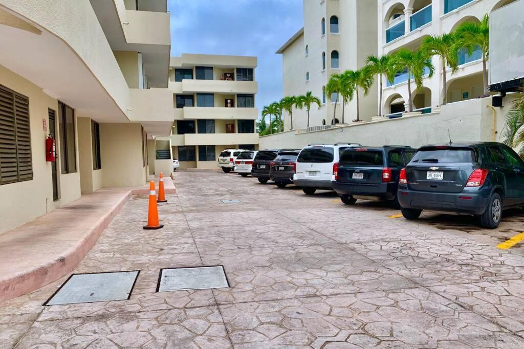 Oceanfront Condo Bm By Andiani Cancún Exteriör bild