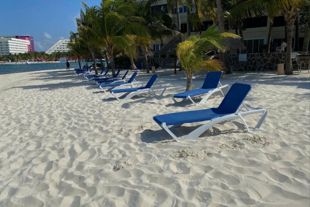 Oceanfront Condo Bm By Andiani Cancún Exteriör bild