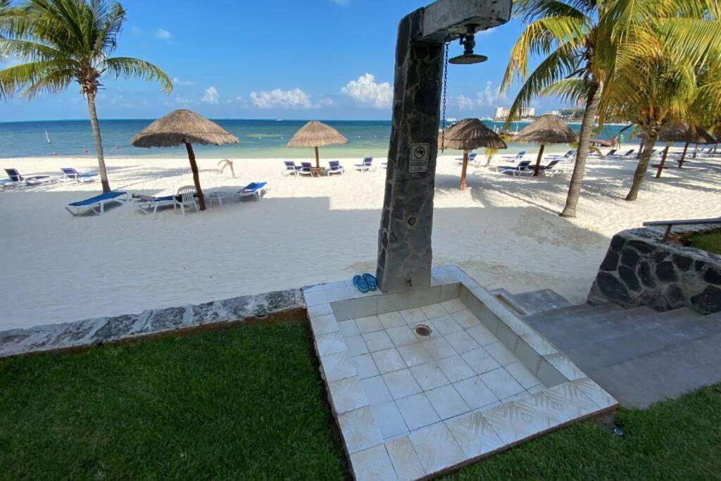 Oceanfront Condo Bm By Andiani Cancún Exteriör bild